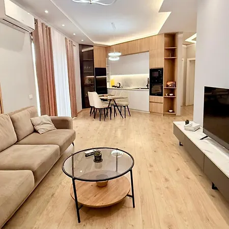 Center * Tirana